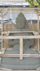 Sitzender Buddha, 209cm hoch, naturgrün 